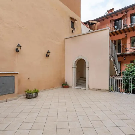 Apartment Awesome In *